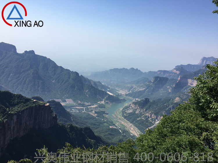 興奧偉業(yè)團隊建設(shè)游覽太行山美景